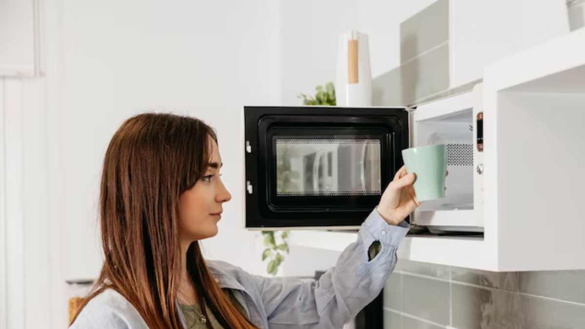 Micro-ondas faz mal à saúde? Descubra a verdade