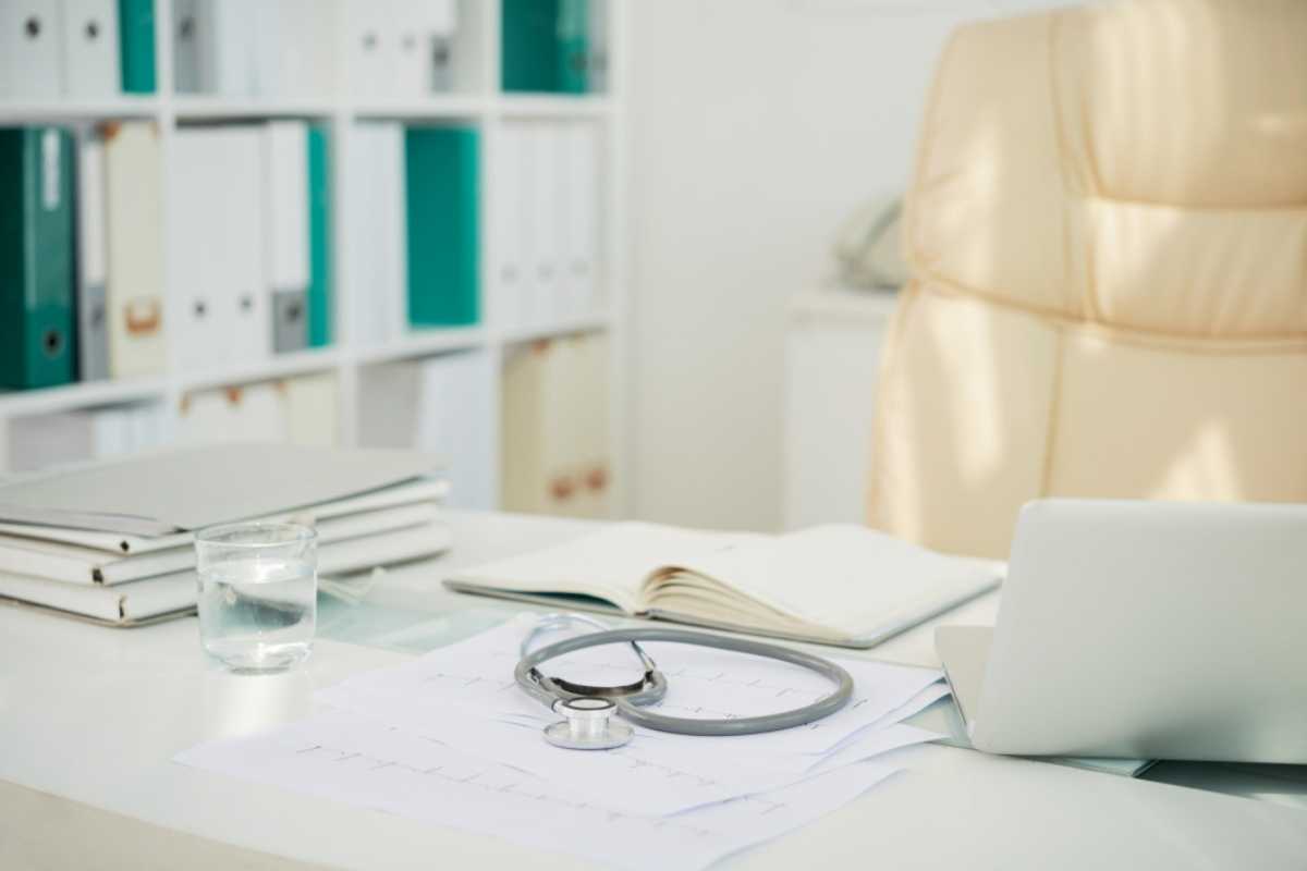 Passo a passo para abrir um consultório médico